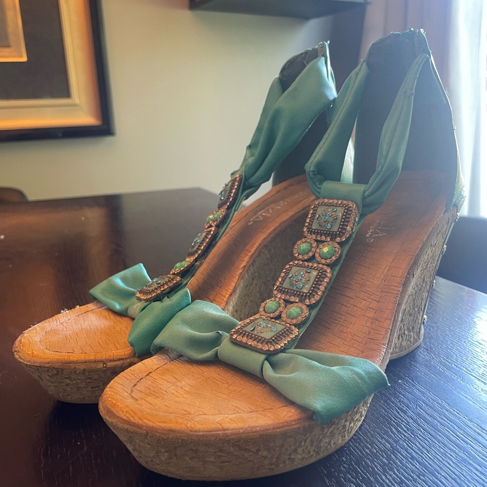 3.5in Patrizia by Spring Step wedges- turquoise 7.5M